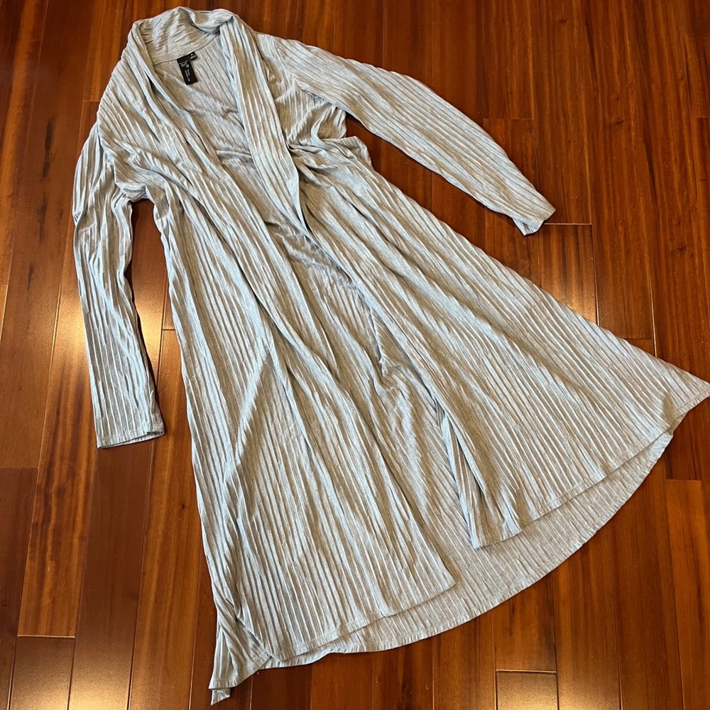Focus Casual Life Cardigan Gray Crinkle Pleated Longline Duster Size Medium
